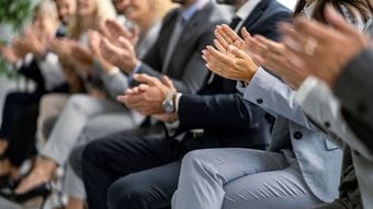 だから部下の心が冷めてしまう…平成の常識｢みんなの前で褒める｣が令和で"絶対NG"になった理由