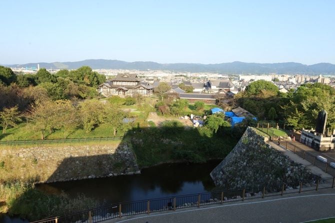 郡山城は丘上の平山城