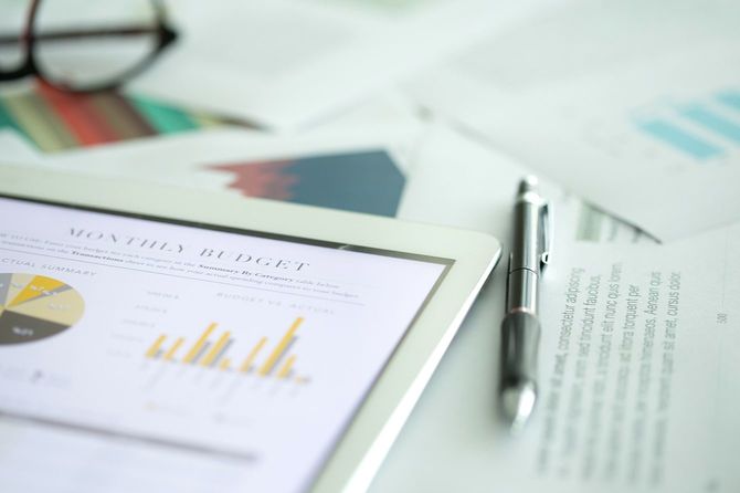 ビジネスと財務の概念: ビジネスチャートオンデスク