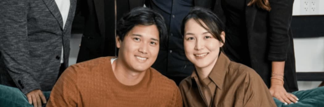 ｢第2子出産を前に…｣大谷翔平&真美子さん夫妻､ドレスアップ姿に隠された"特別なカラー"の秘密