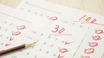 ｢教師が漢字･計算ドリルの○つけをしても子供は伸びない｣生徒児童のための"やってる感"は自己満足だ