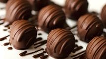 150年前のチョコは砂っぽくてギトギトだった…チョコレートを革命的に美味しくした2つの企業の大発明