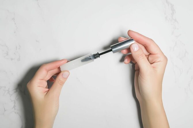 眉毛育毛美容液