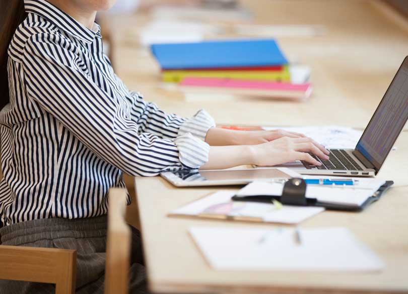 三菱地所社長「部長以下の固定席はなし」 ビジネスは「コラボレーション型」