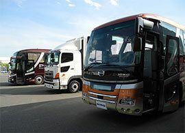 【日野自動車】最新の安全技術を公開！ 大型車の追突事故を防ぐPCSの実力