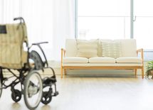 育児と比較にならない！共稼ぎ介護の現実