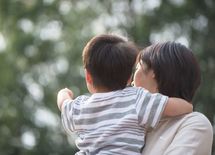 日本の"三歳児神話"はなぜなくならないか