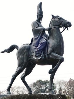 茨城県坂東市の平将門像