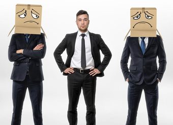 高給ブラック企業vs低賃金ホワイト企業