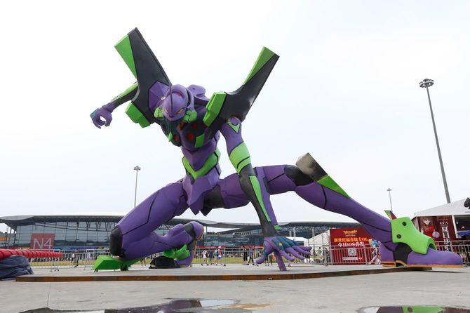 エヴァンゲリオン初号機の巨大像