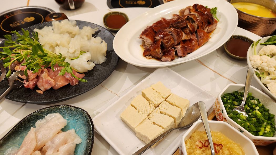 ｢約500円のワンタン｣目当てに中国人がやってくる…東京で｢ネット予約できない中華料理屋｣が増殖している理由 そもそも日本人客をターゲットにしていない