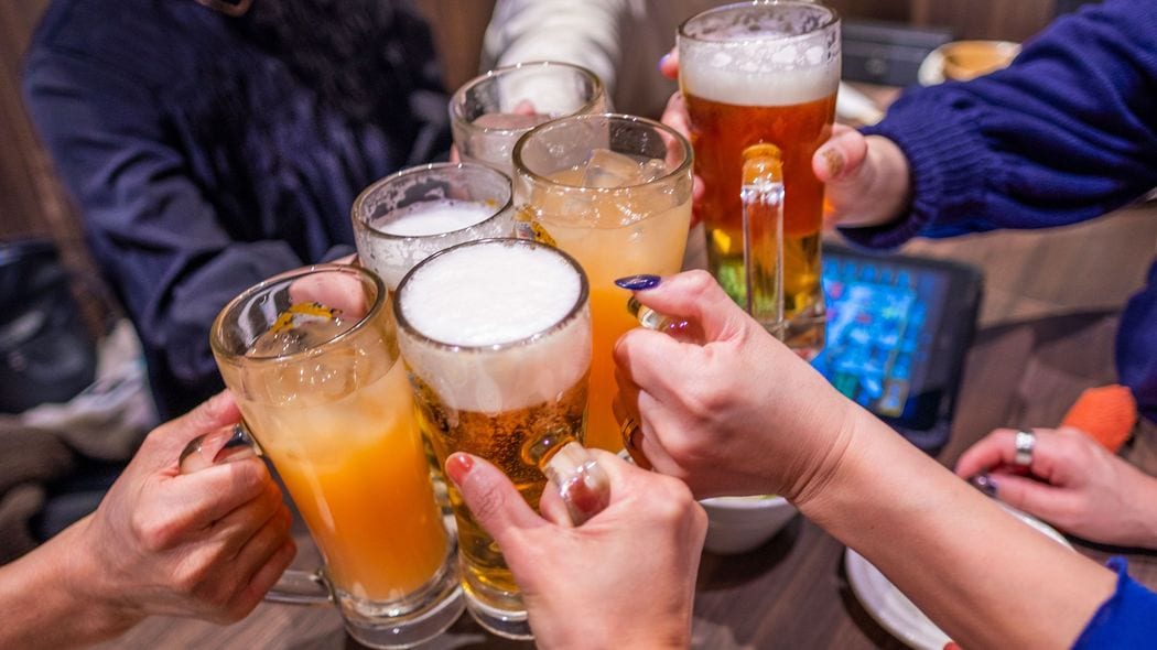 サワー､ハイボールは原価数十円で痛くないが…｢飲み放題｣で店側が大損してしまう"例外的なお酒"の種類