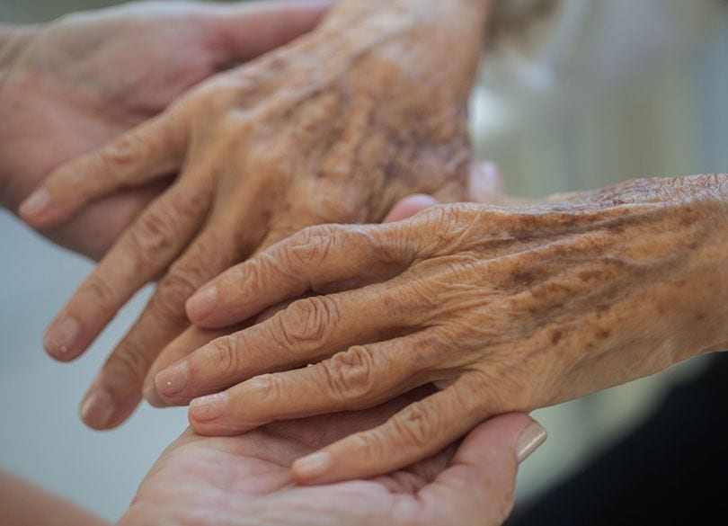 サービス付き高齢者向け住宅は、なぜ値段で選んではいけないか