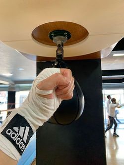 パンチングボール