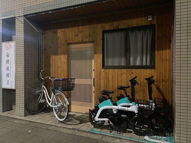 軒先にポートが設置されている