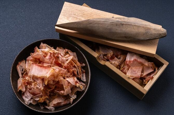 鰹節と削り節