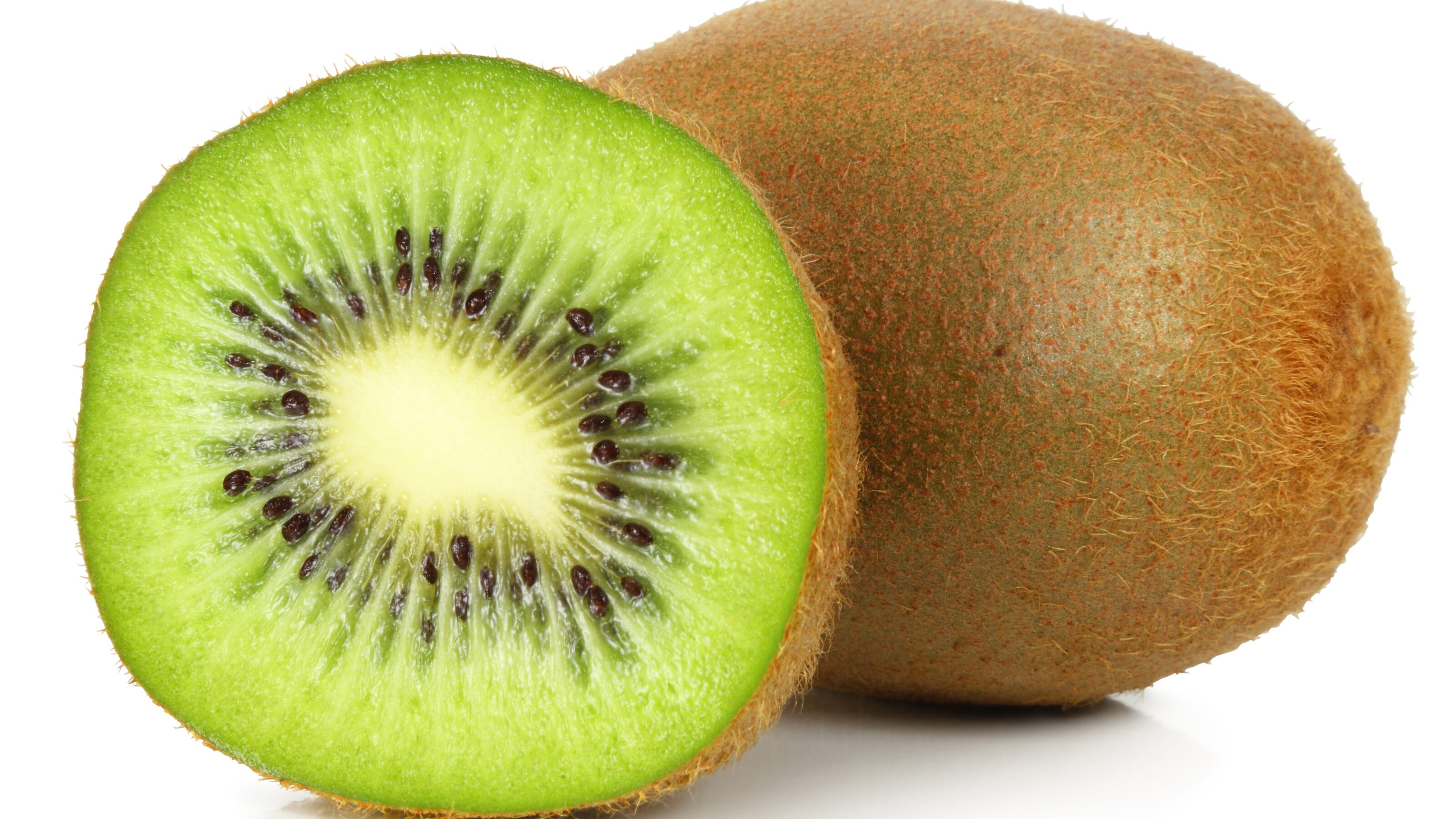 キウイフルーツは皮ごと食べるべし 名門医大管理栄養士が開陳する 体にいい皮 の最新うんちく ゴボウ ジャガイモ 皮をむかないほうがおいしく健康的 President Online プレジデントオンライン