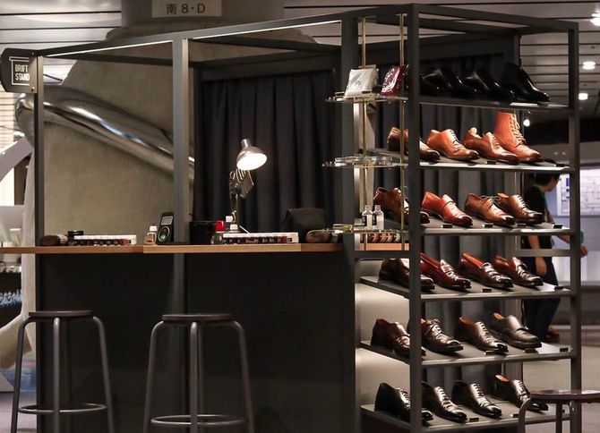 東京駅にオープンさせた靴磨きスタンド。1度目の緊急事態宣言の影響で店を閉めざるを得なくなった。