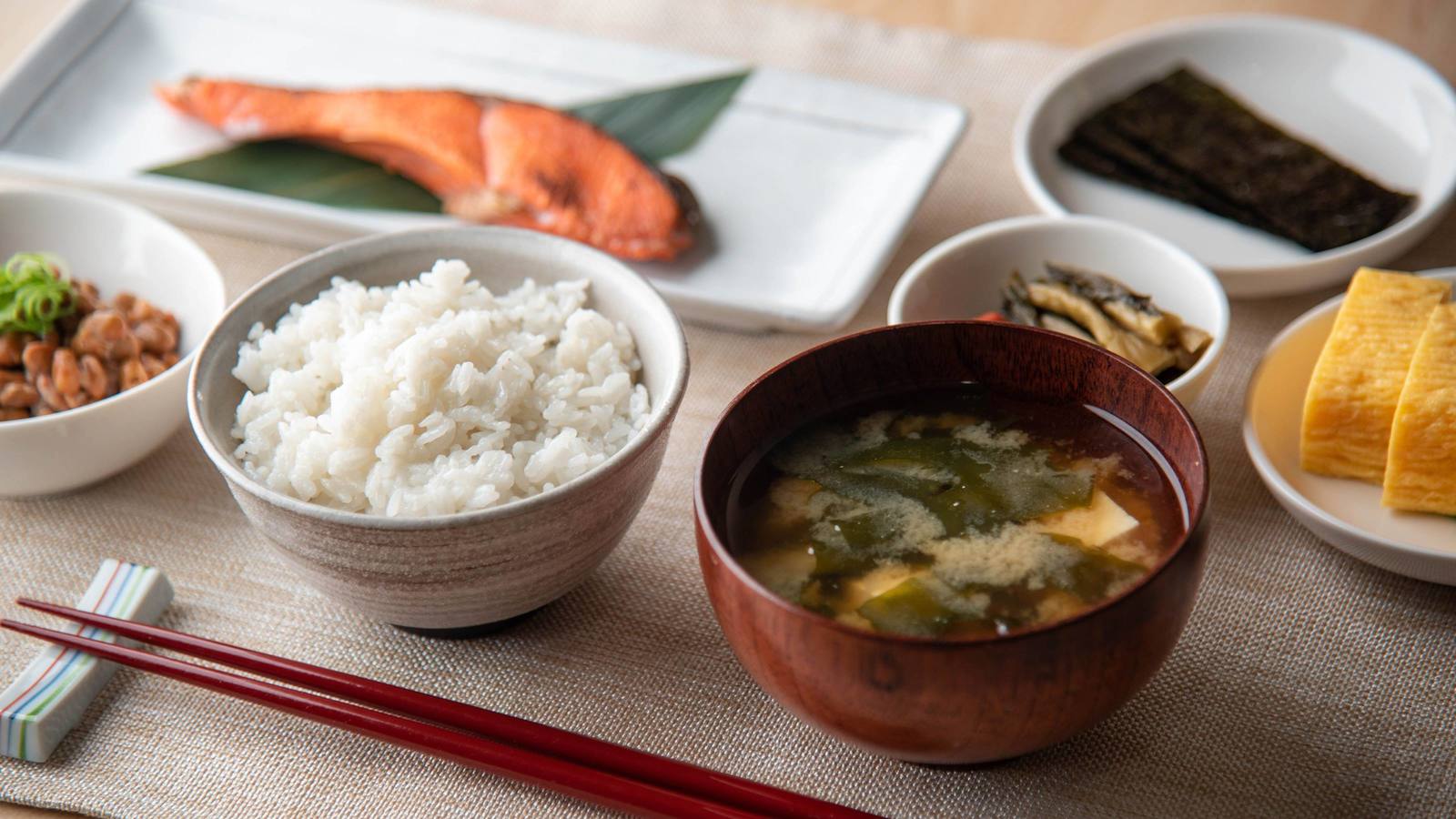 ご飯､味噌汁､納豆に漬物…結局長生きにいいのは｢ごく普通の朝食｣であるこれだけの理由 低カロリーで､腸内環境もよくなる