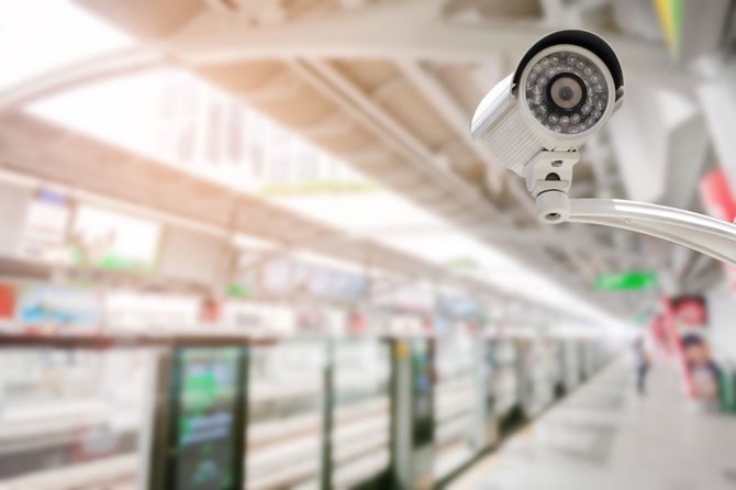 駅にあるCCTVカメラ