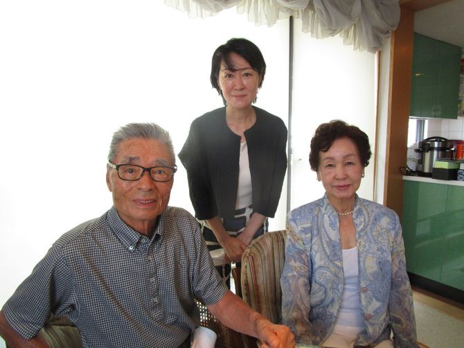 道場六三郎さん、次女の照子さん、「銀座ろくさん亭」の元チーママの和子さん