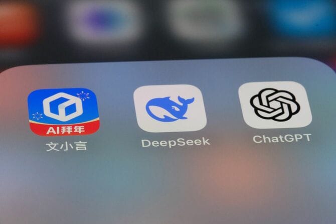 DeepSeek、Ernie Bot、ChatGPT。各種AIアプリ