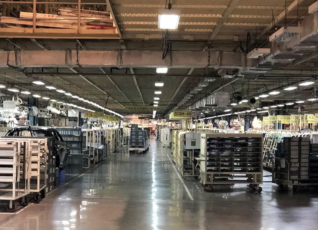 トヨタの工場は"切れた電灯"が1つもない 最強の生産現場は「基本」が違う
