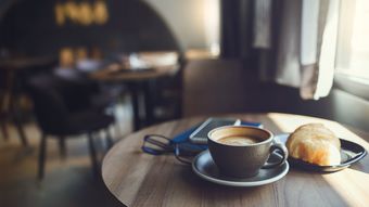 ラーメン店で逮捕された理由は3時間以上の｢不退去｣…居座った男性客が激怒した"餃子とラーメン"問題とは