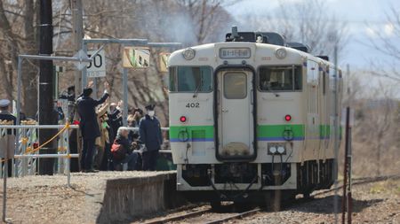 緊急事態宣言が解除されたjr北海道に待ち受ける 赤字路線全廃 の暗雲 3月期決算は過去最大135億円の赤字 President Online プレジデントオンライン