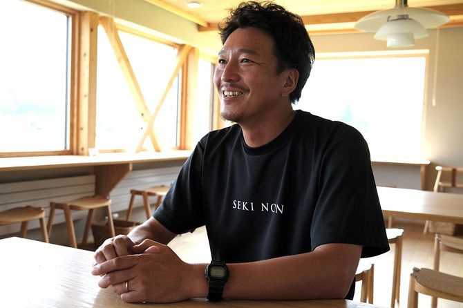 4人の子どもの話題に、頬を緩める