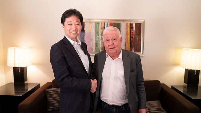 著者とロジャーズ氏
