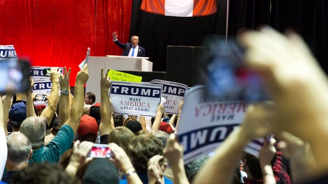 アトランタ近郊の、ジョージア州ノークロスにて。2016年大統領選のトランプ応援演説