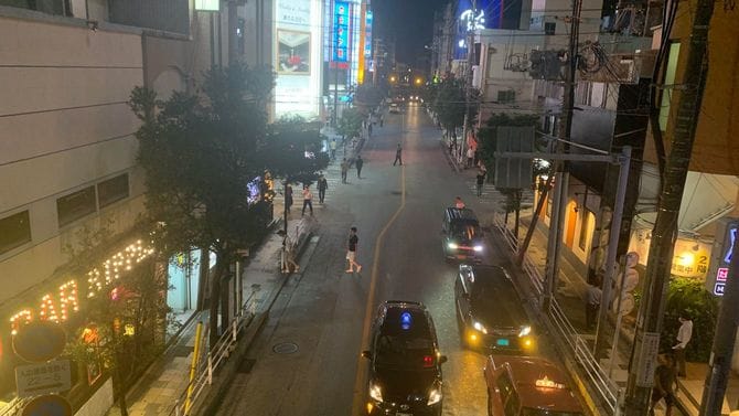 沖縄県那覇市にある県最大の歓楽街・松山
