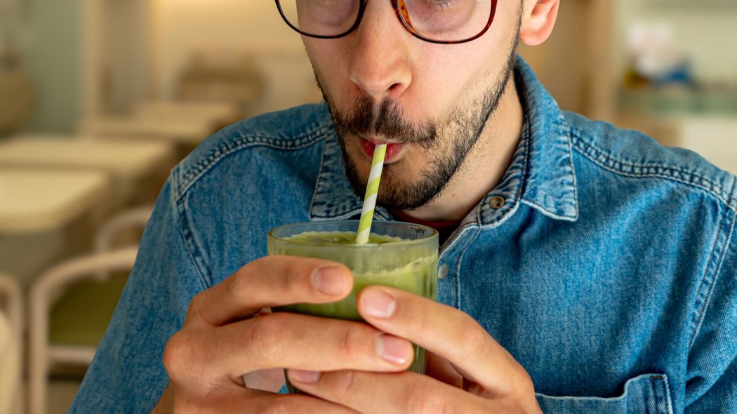 だから不眠･疲労知らずで2拠点ワークできる…77歳現役医師が毎日飲むコップ一杯の"セロ活ドリンク"の正体 高価なサプリは､実は体の中にある