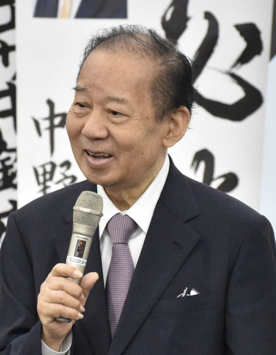 二階俊博（江崎事務所にて）