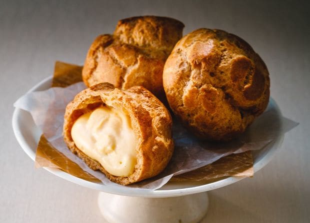 YATSUDOKI「八ヶ岳南牧村契約農家のしぼりたて牛乳のカスタードシュー」（250円＋税）