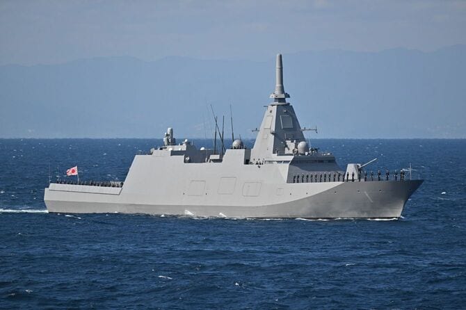 護衛艦「もがみ」