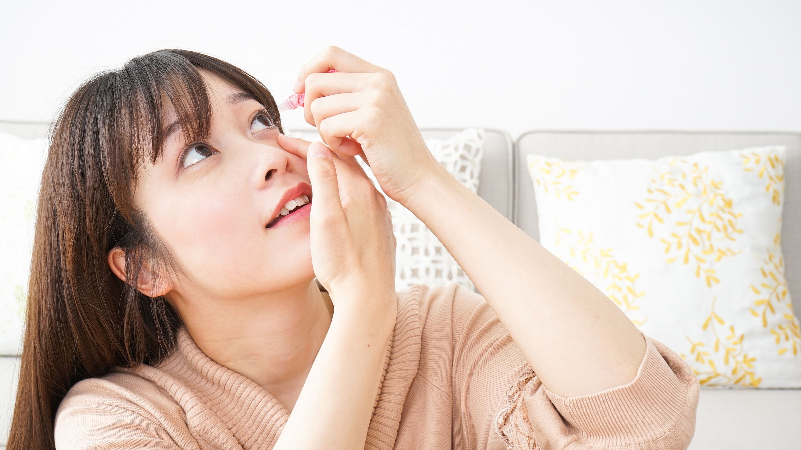 ドライアイの放置で角膜が傷つくリスク | PRESIDENT WOMAN Online