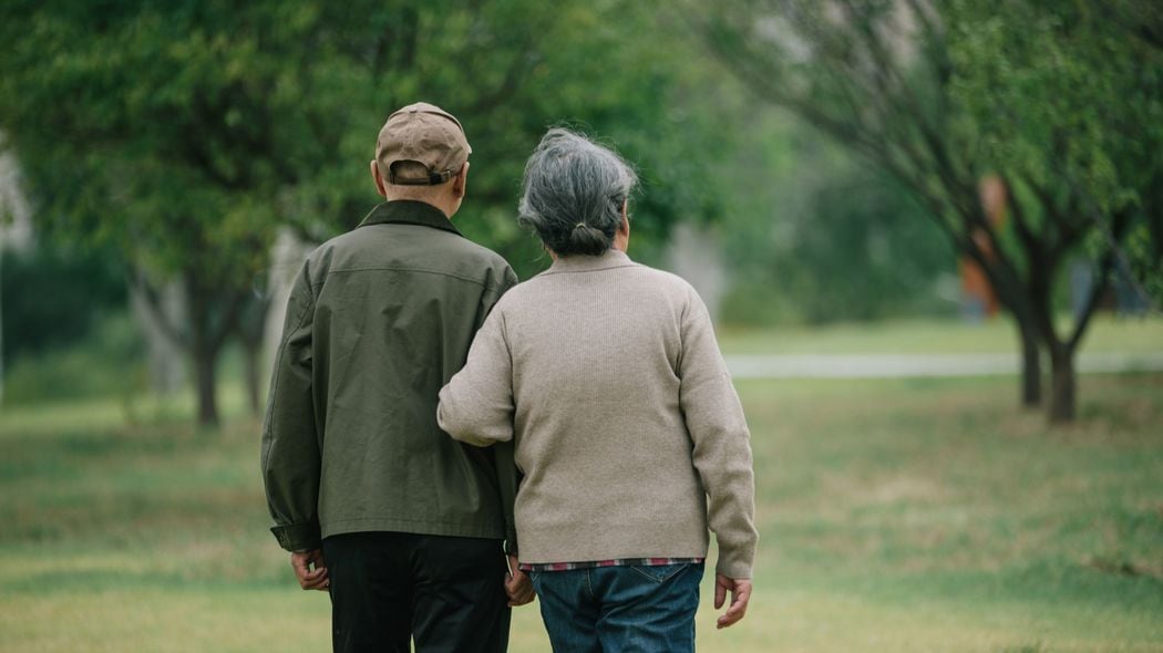 認知症､心臓発作､大動脈乖離､パーキンソン…親4人計252歳を同時介護する｢50歳漫画家デビュー｣女性の日常