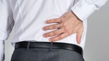 腰の痛みを｢老化のせい｣と放置するのは危険…医師｢40代になったら受けておくべき"検査の種類"｣
