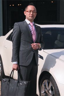 <strong>長尾政和</strong>●ヤナセグローバルモーターズ名古屋支店販売課。1978年、愛知県生まれ。中日本自動車短期大学卒業後、99年ヤナセ入社。6年メカニックの仕事をした後、現職に異動。