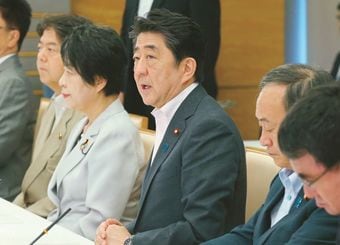 人口減少対策は"日本版グリーンカード"だ