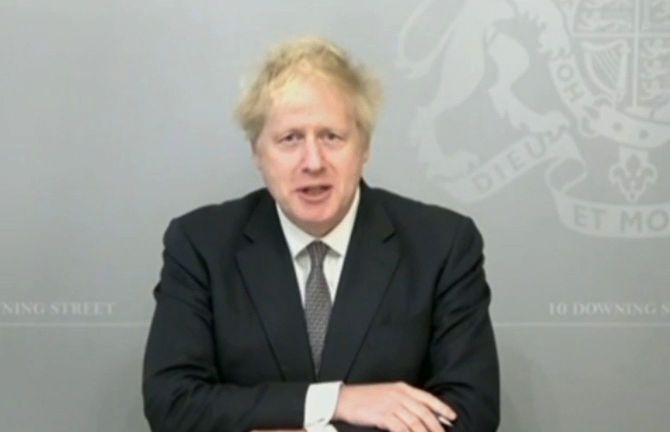 22020年11月18日にロンドンの下院で行われた首相質問にZoom通話を介してリモートで参加している英国のボリス・ジョンソン首相のビデオキャプチャ画面