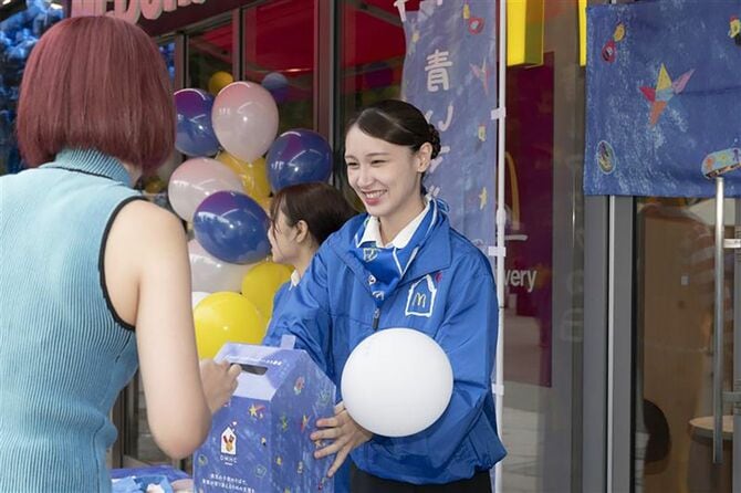 チャリティー活動「青いマックの日」