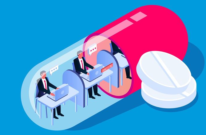 カプセルの中に座って仕事をする、現代のホワイトカラーの過密な生活スタイル