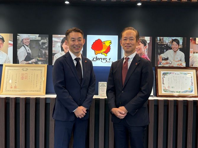 北義昭氏(右)と早川順一郎氏