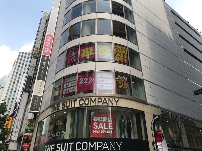 2020年12月にオープンした222新宿店。222としては珍しく雑居ビルの中にある。