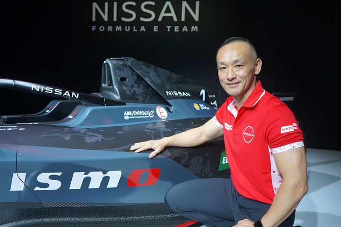 日産フォーミュラE チーフ・パワートレインエンジニアの岩瀬さん。