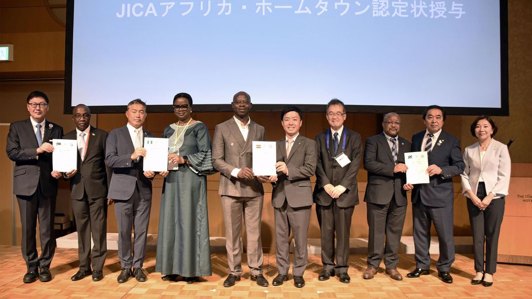 アフリカ･ホームタウン事業は氷山の一角…2年後に始まる｢外国人82万人受け入れ計画｣という移民政策のヤバさ 企業にとって外国人労働者は､老いた氷河期世代の代わりになる