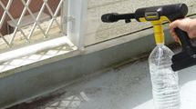 ベランダの泥汚れがあっという間に落ちる…賃貸マンションの住人が｢コンパクト高圧洗浄機｣を使ってみた結果
